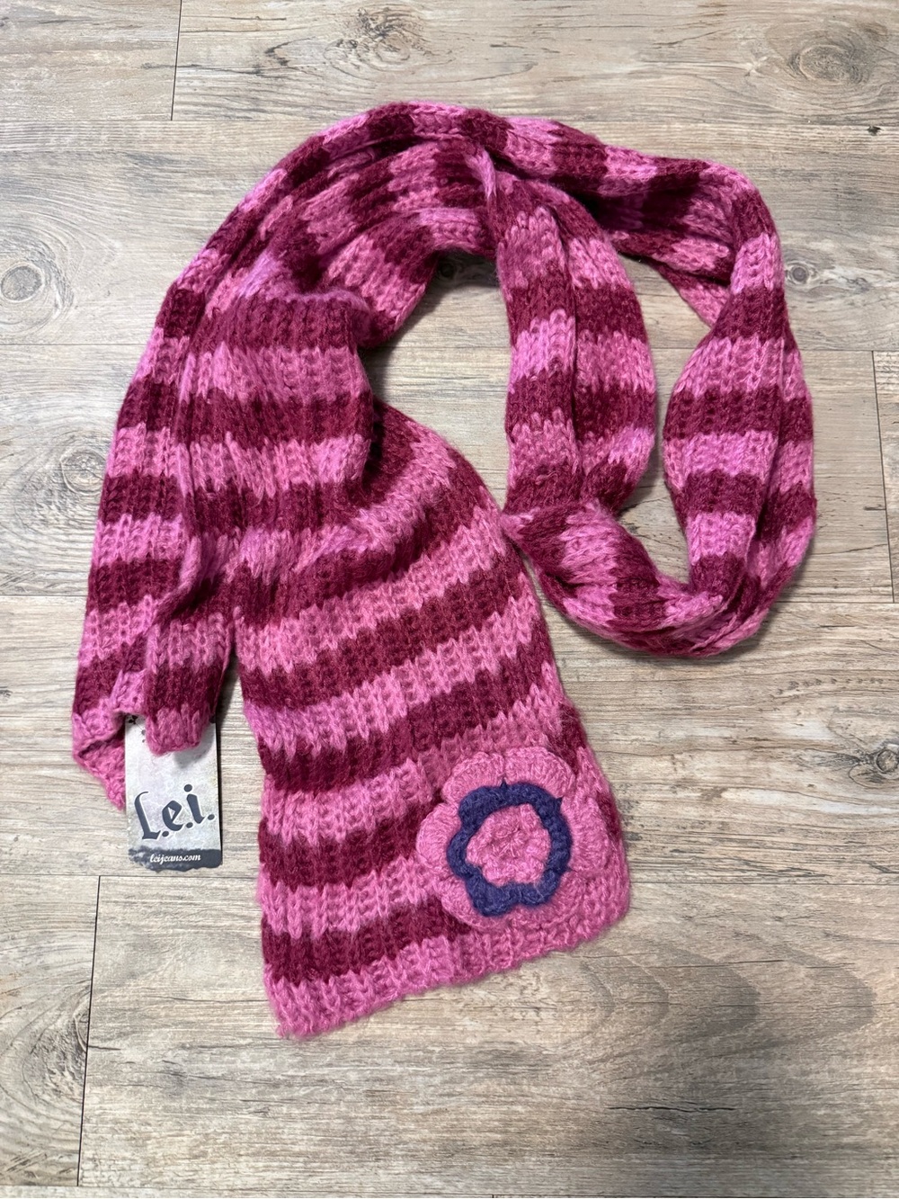 lei Pink and Magenta Striped Knit Scarf with Flower Applique Vintage Y2K
